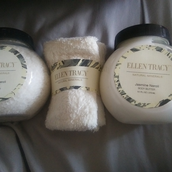 Ellen Tracy Bath ,minerals,Fuzz,body butter $56 - Picture 5 of 5